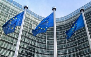 La directiva europea prohíbe la discriminación entre los fijos y los interinos